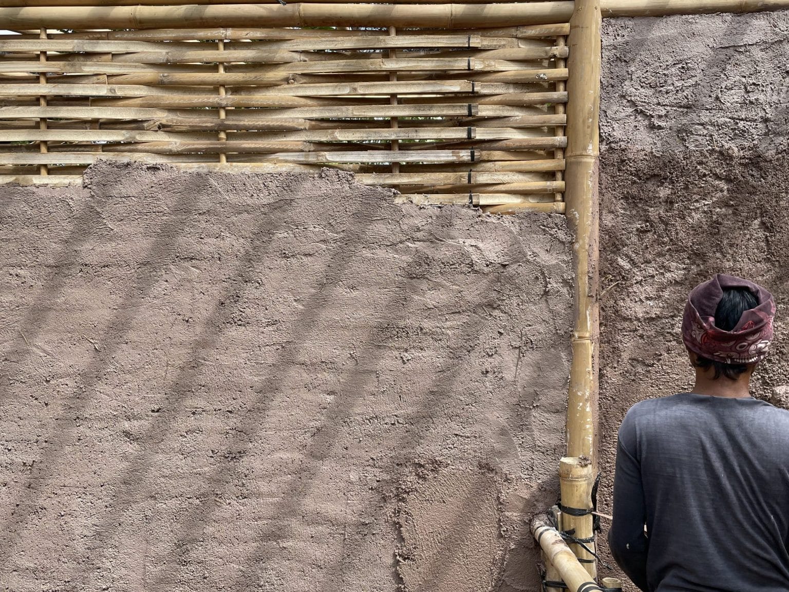 Step-by-step guide to constructing a natural building using locally ...