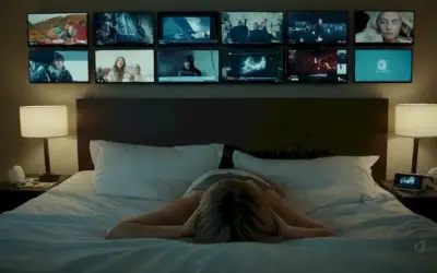 Una persona acostada en la cama