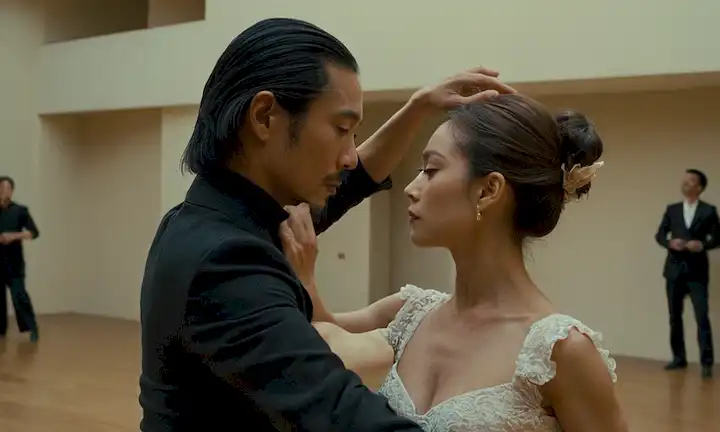 Bailarín de flamenco Yoichiro Yamadas pasión por el baile y su viaje a la calle a través de la mentoría del artista aclamado, Yoichiro Yamadas influencia en el mundo del flamenco.